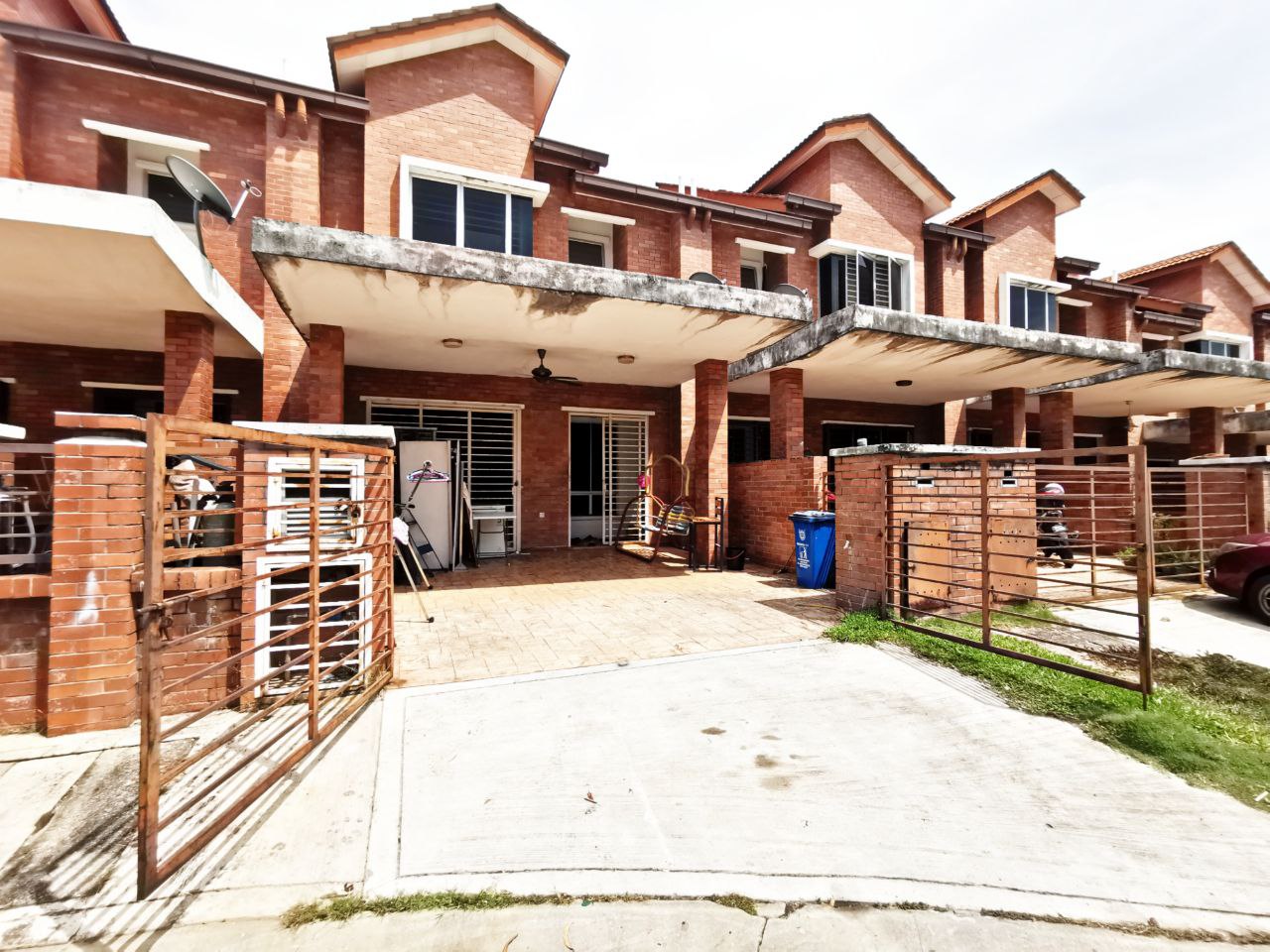 Double Storey Alam B ...