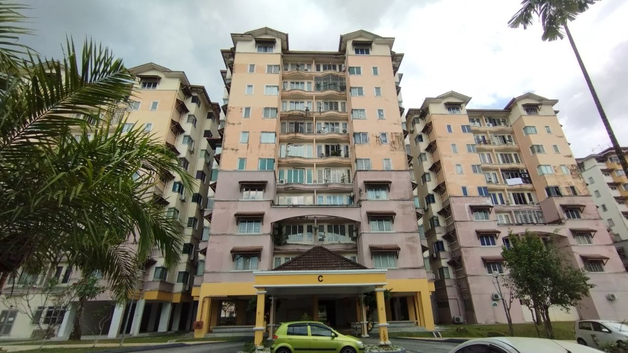 Low Level De Rozelle Condo Kota Damansara - photo 3