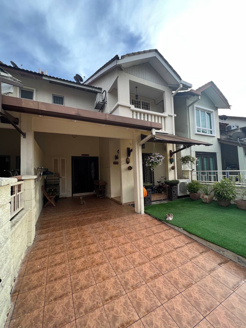 Double Storey Jalan  ...