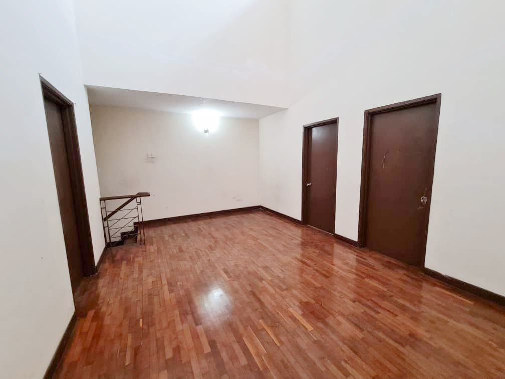Double Storey Jalan Nova Subang Bestari - photo 3