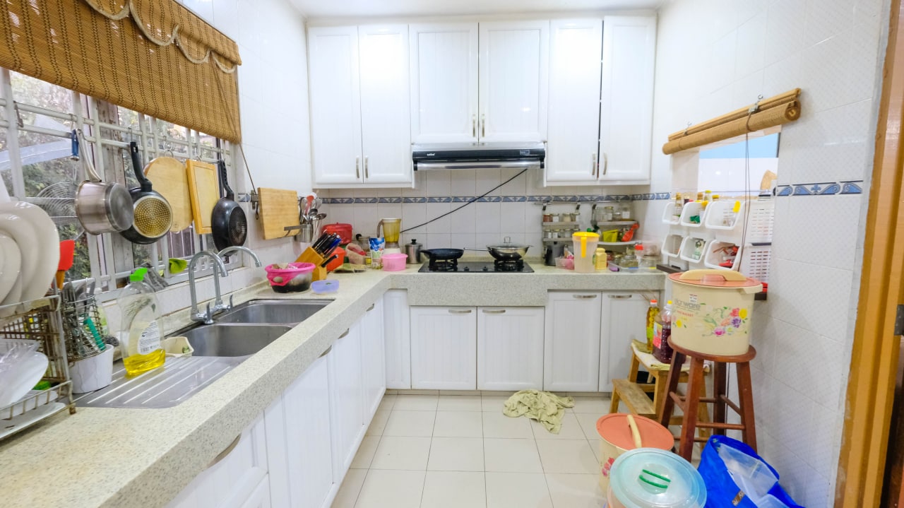 Bungalow Jalan Ibukota, Setapak - photo 2