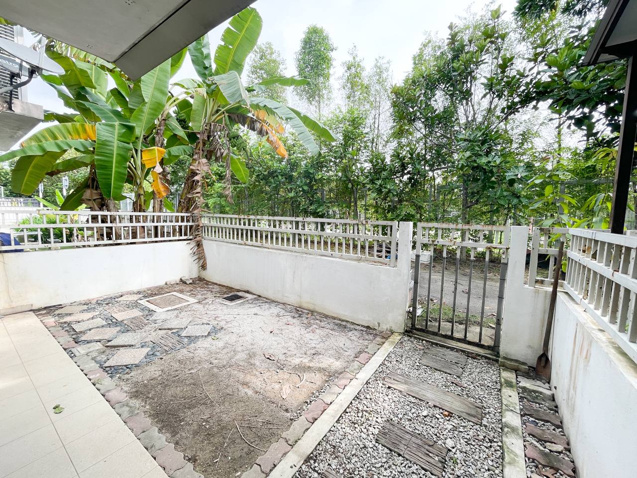 Ariza Elmina East Elmina Garden - photo 8