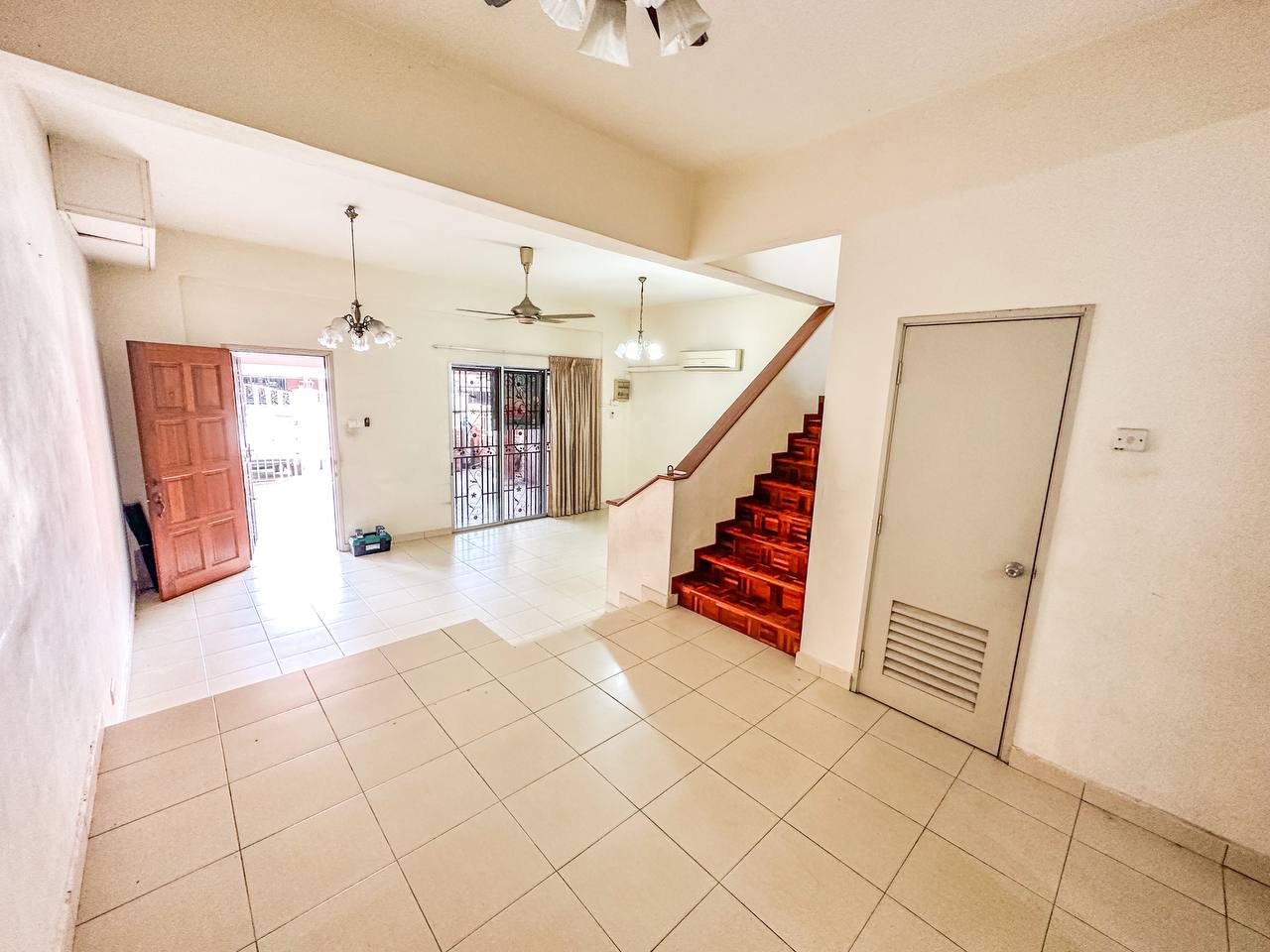 Double Storey Alam Budiman U10 Shah Alam - photo 10