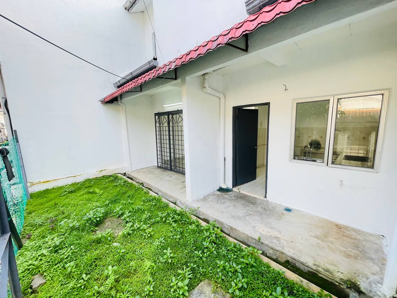 Double Storey Jalan Cecawi Sek 6 Kota Damansara - photo 2
