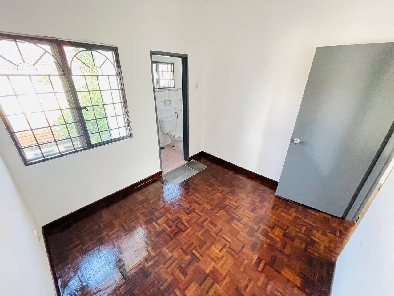 Double Storey Jalan Cecawi Sek 6 Kota Damansara - photo 4