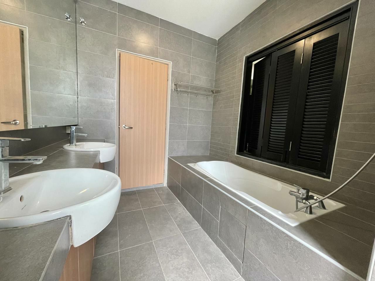 Semi D Greenhill Residence U10 Shah Alam - photo 2