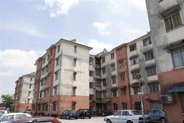 Rista villa apartment taman putra perdana Puchong - photo 3
