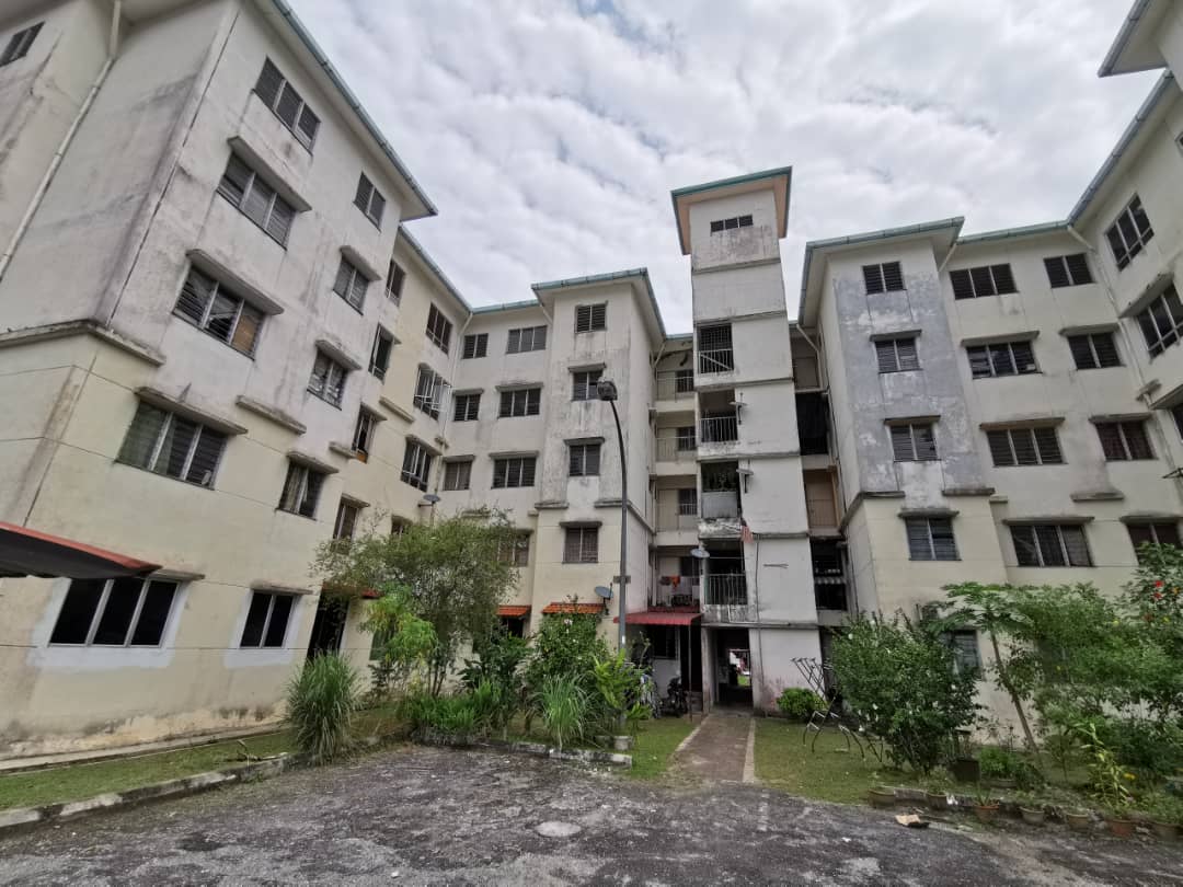 bandar tasik puteri  ...
