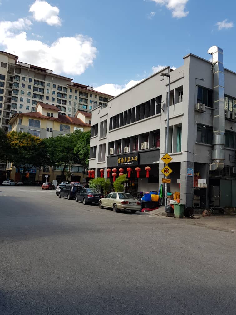 Damansara Perdana ca ...