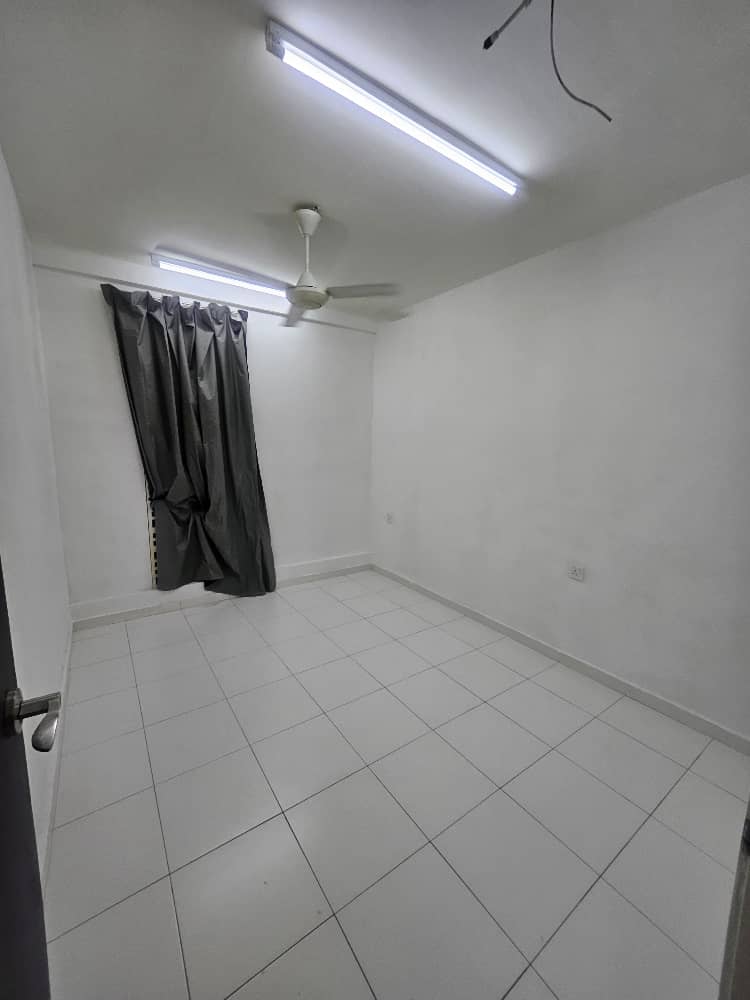 Tanjung Tokong Tri Pinnacle Apartment Block A - photo 5