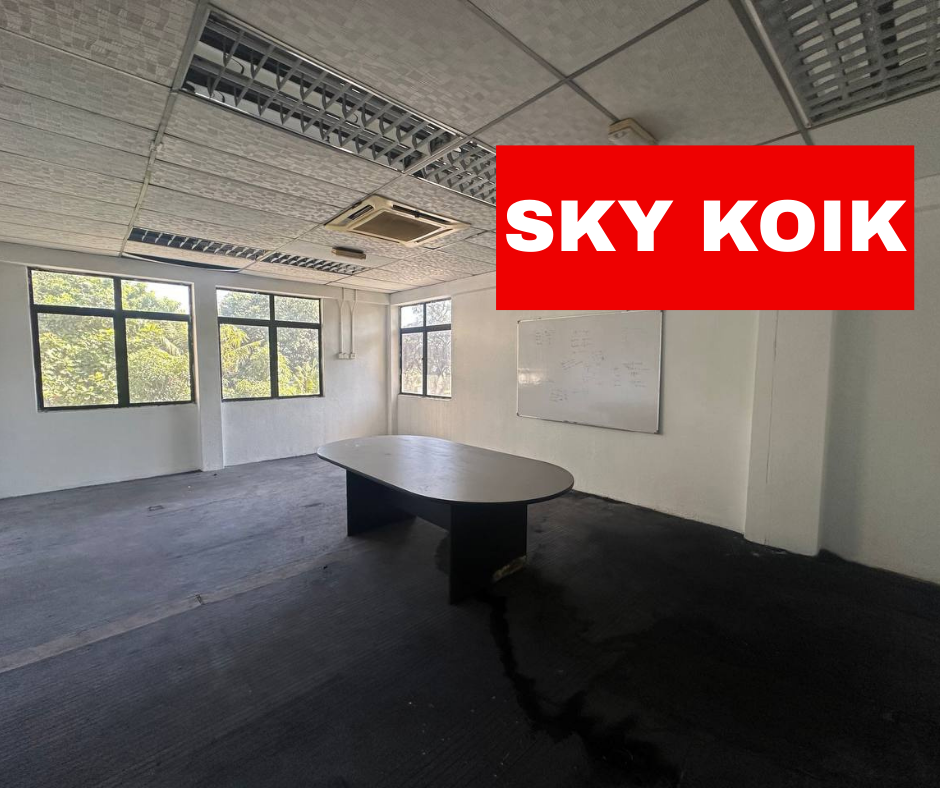 Valdor Detached Factory For Sale - photo 2