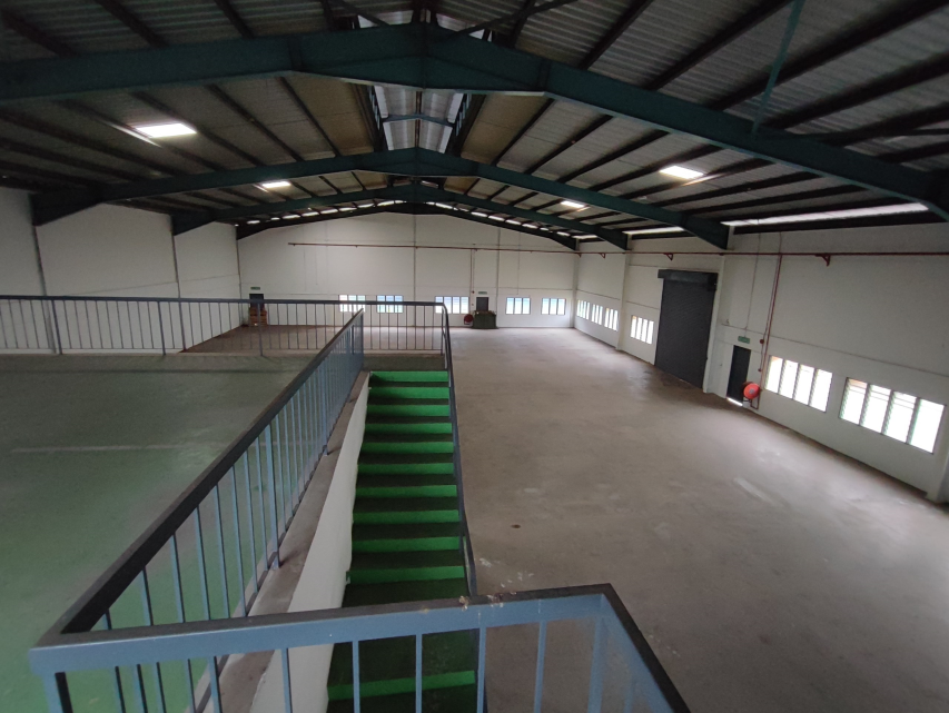 SP 1 Half Stry SemiD Industry 12,500 sqft 200 Amp - photo 6