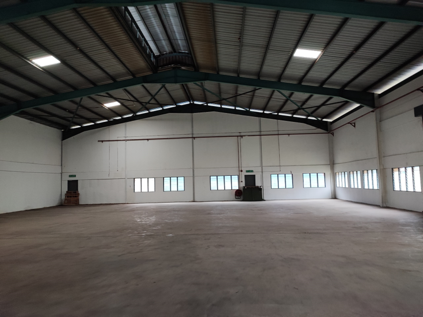 SP 1 Half Stry SemiD Industry 12,500 sqft 200 Amp - photo 8