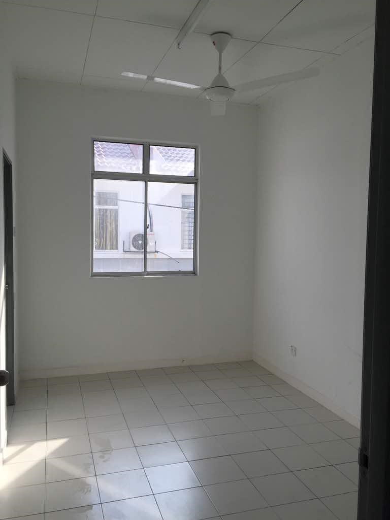 END LOT DOUBLE STOREY HOUSE Taman Alam Indah - photo 6