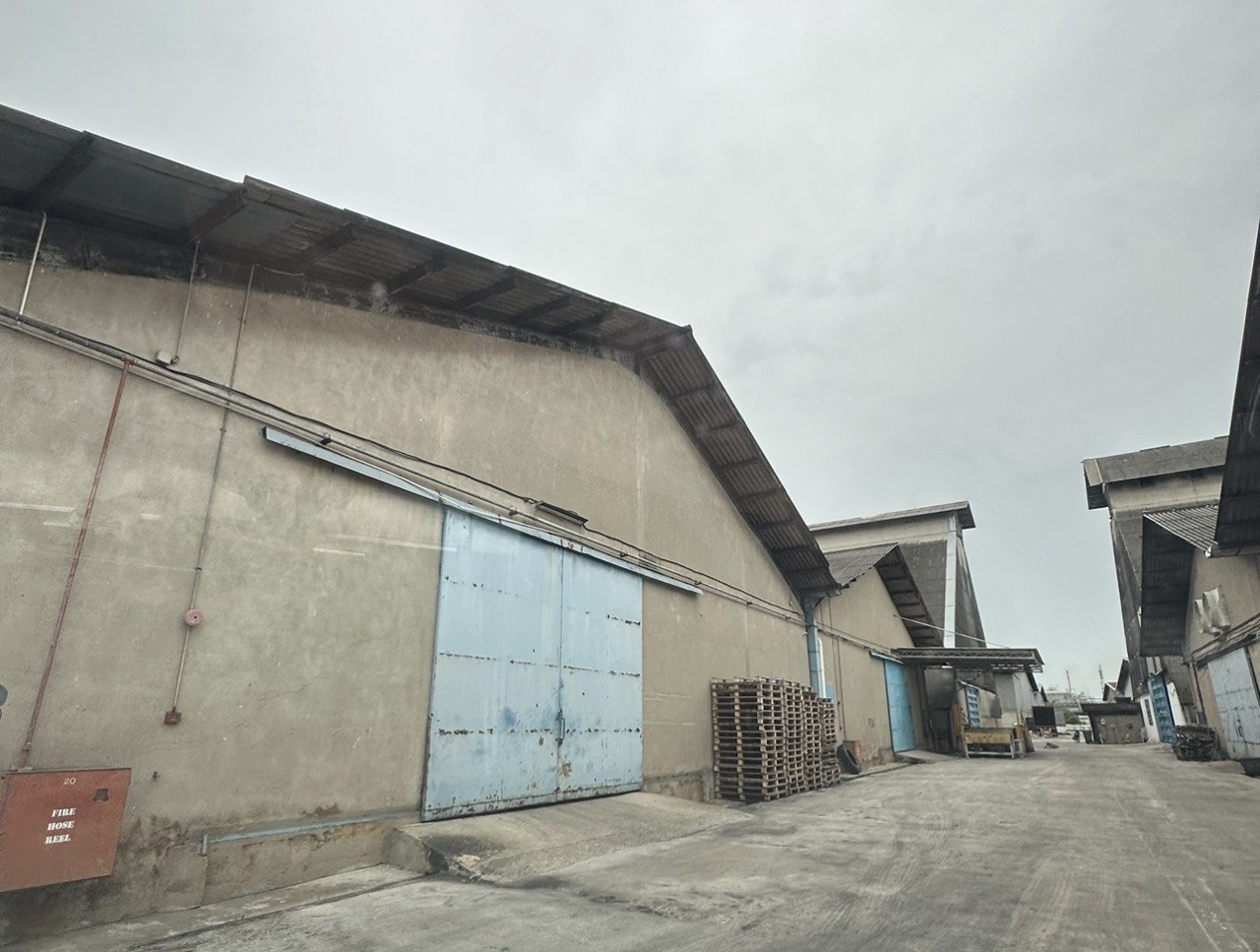 ----- LMBW Butterworth Industrial 142 - photo 2
