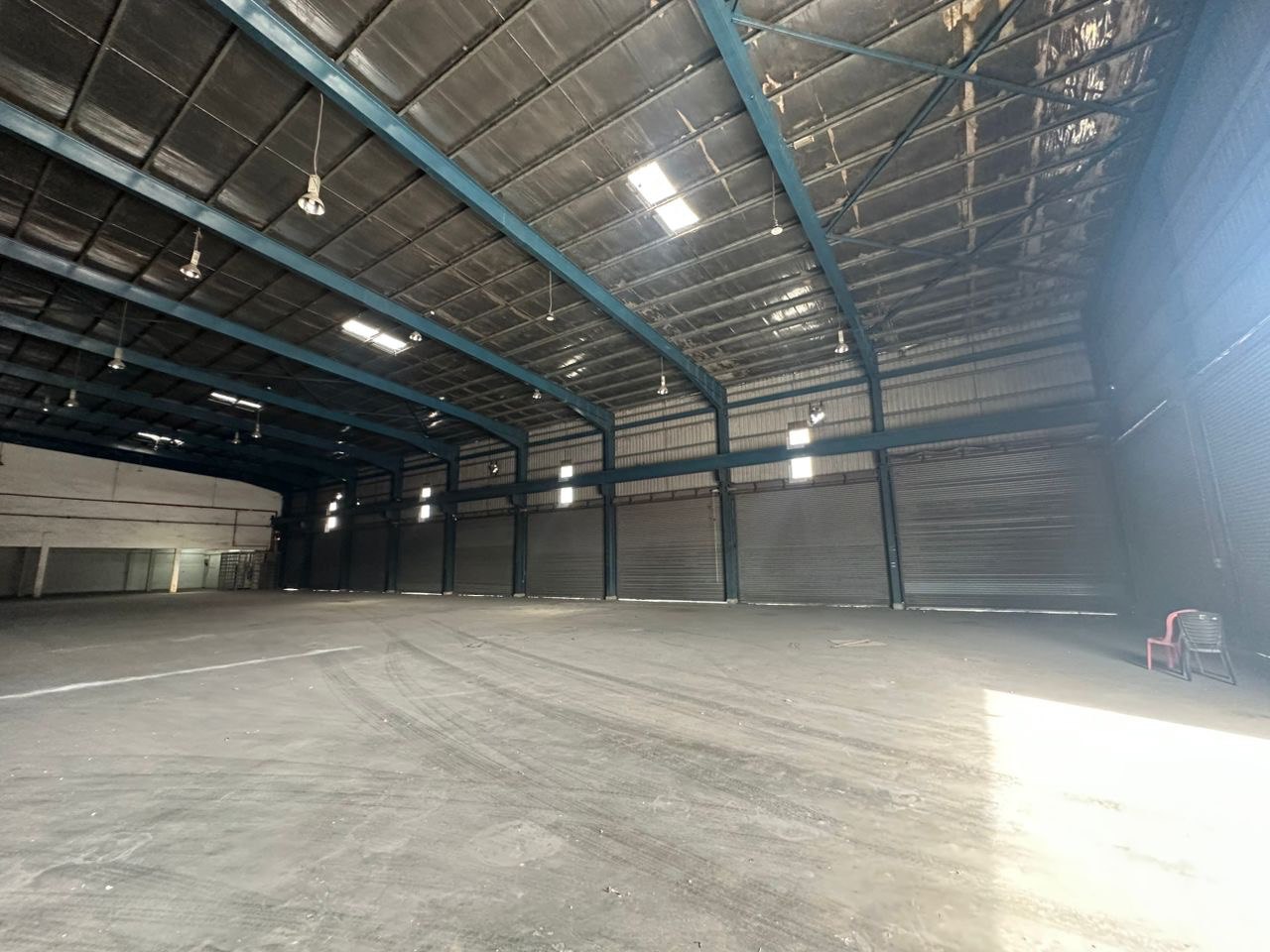----- LMBW Butterworth Industrial 228 - photo 2