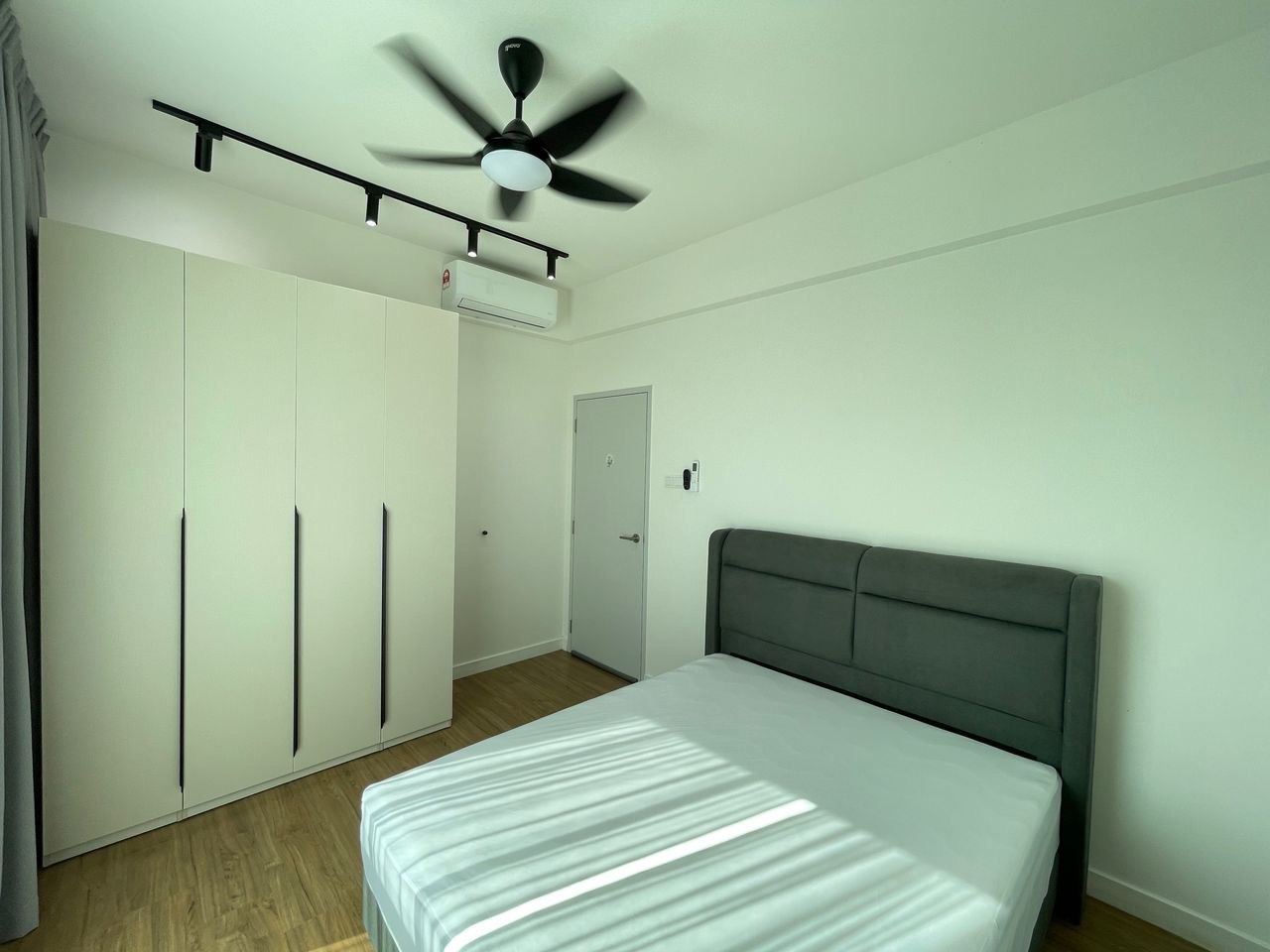 ----- 3 Residence Rc0014 - photo 11