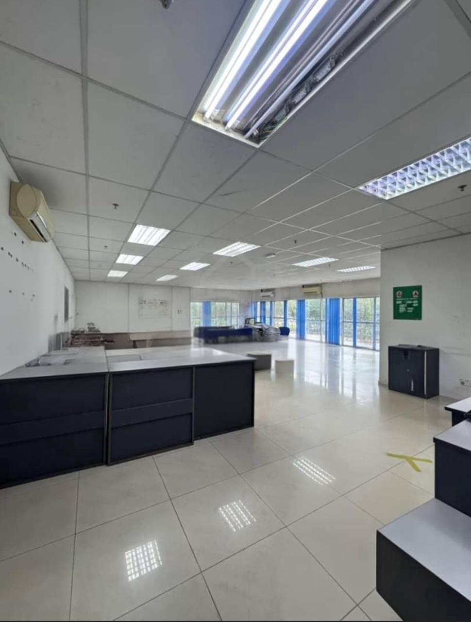 ----- LMBW Butterworth Industrial 251 - photo 4
