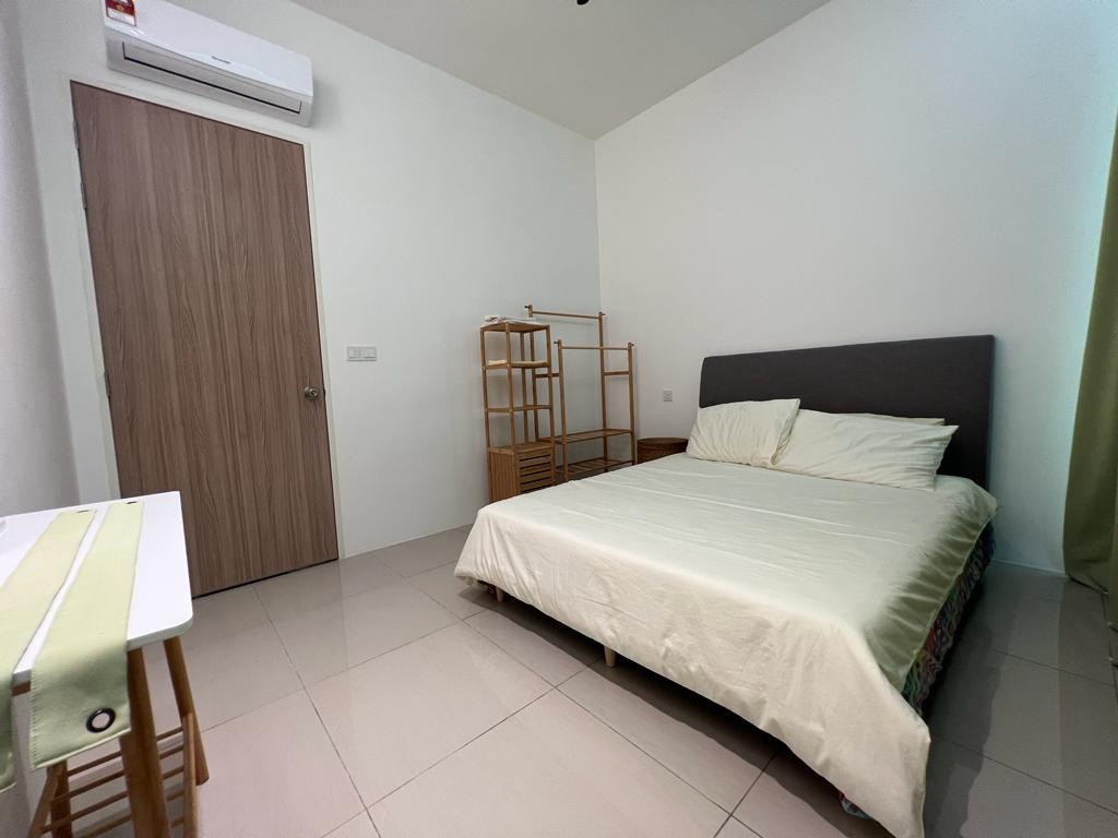 Quaywest For Rent RC00379 - photo 4