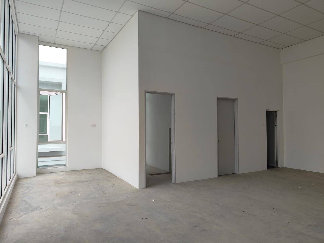 ----- LMBW Butterworth Industrial 217 - photo 3