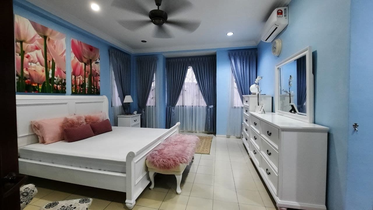 CORNER DOUBLE STOREY Taman Alam Budiman Seksyen U1 - photo 3