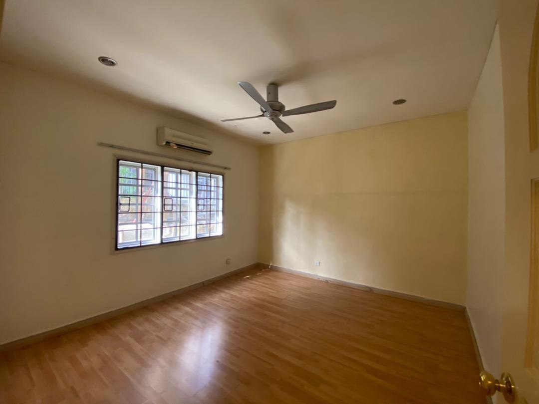 FREEHOLD TERRACE BUKIT ANTARABANGSA - photo 6