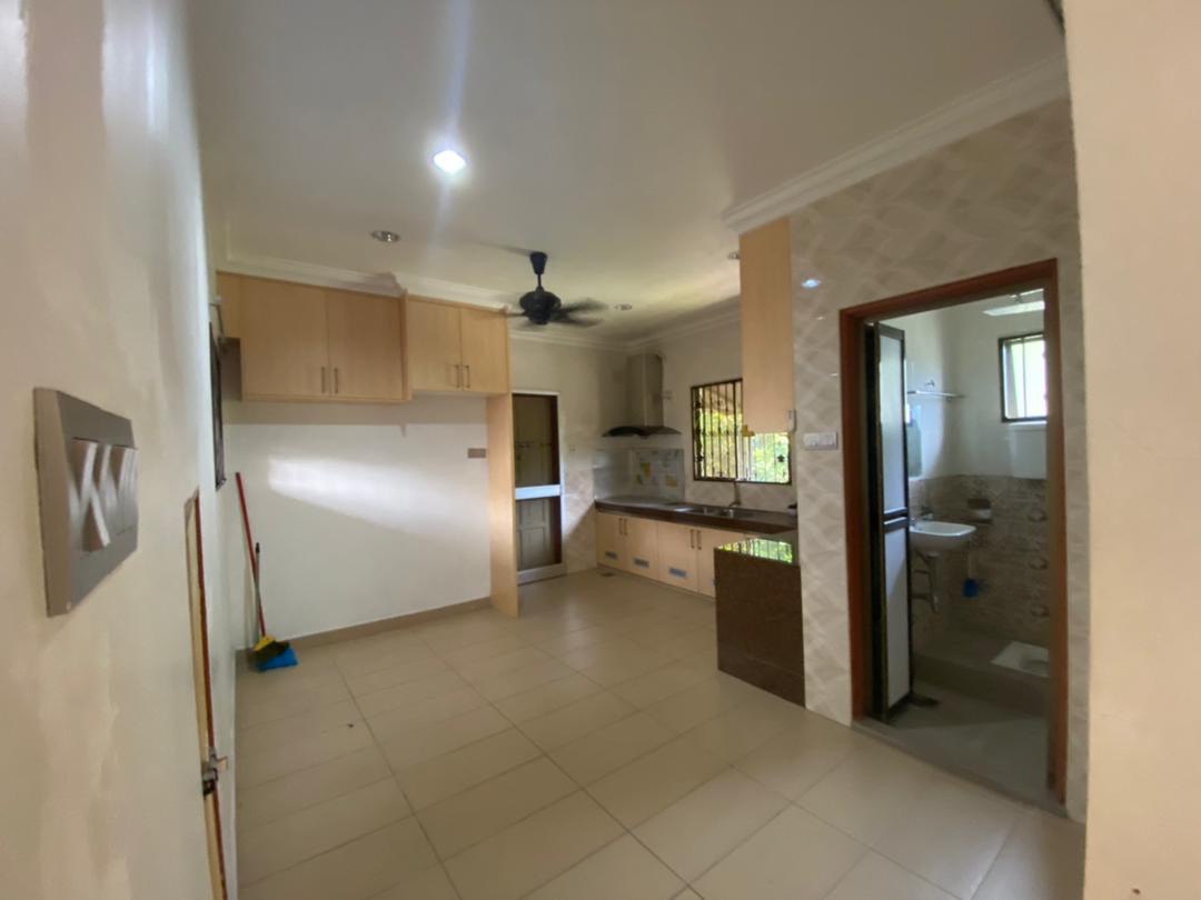 FREEHOLD TERRACE BUKIT ANTARABANGSA - photo 8