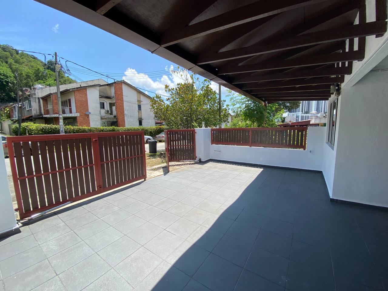 Freehold Terrace End Lot Taman Melawati - photo 2