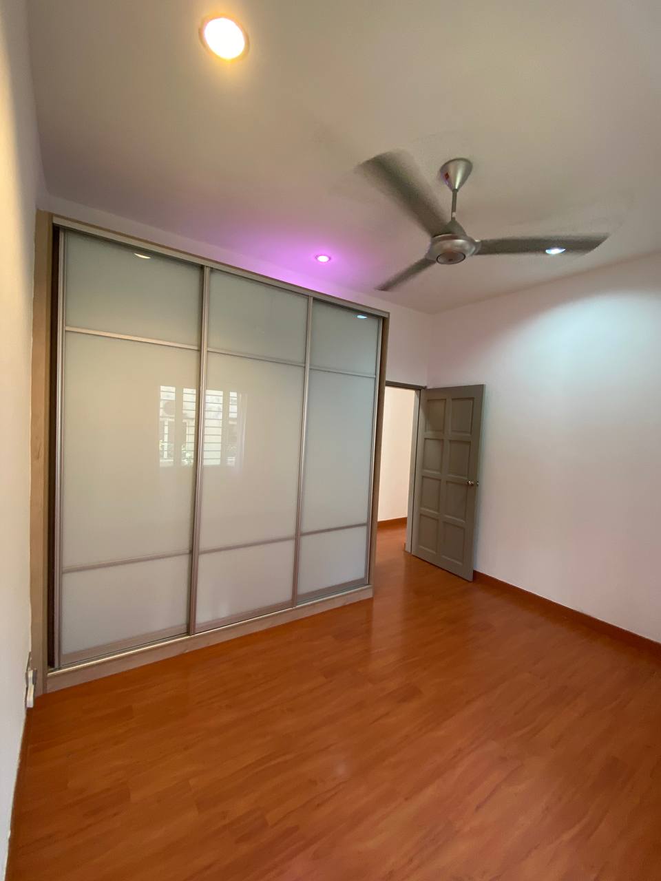 Freehold Terrace End Lot Taman Melawati - photo 5