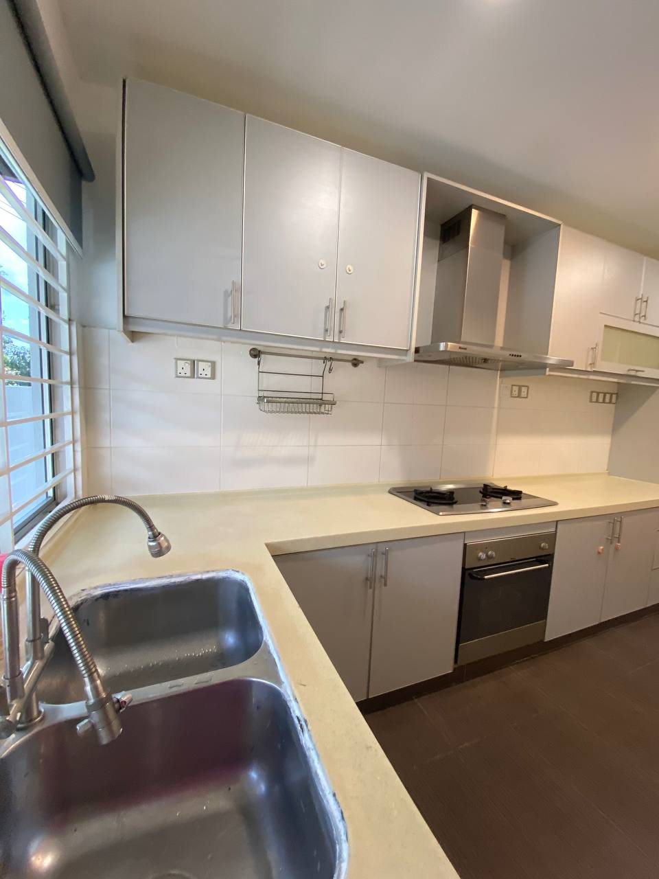 Freehold Terrace End Lot Taman Melawati - photo 6