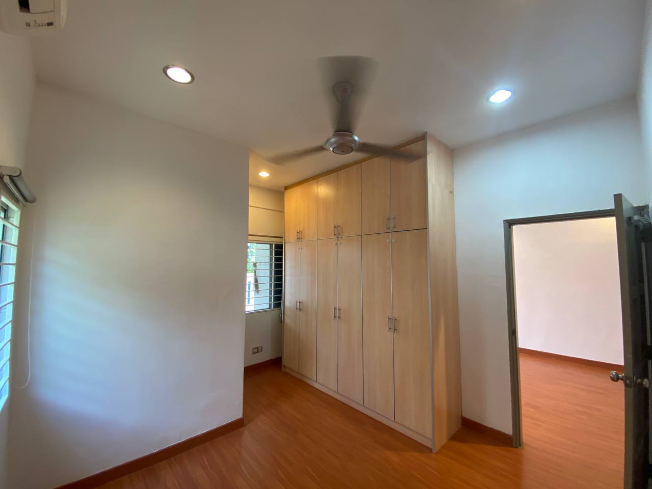 Freehold Terrace End Lot Taman Melawati - photo 8