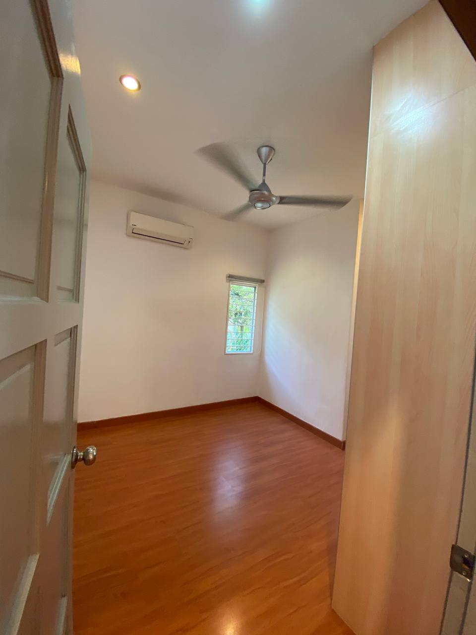 Freehold Terrace End Lot Taman Melawati - photo 9