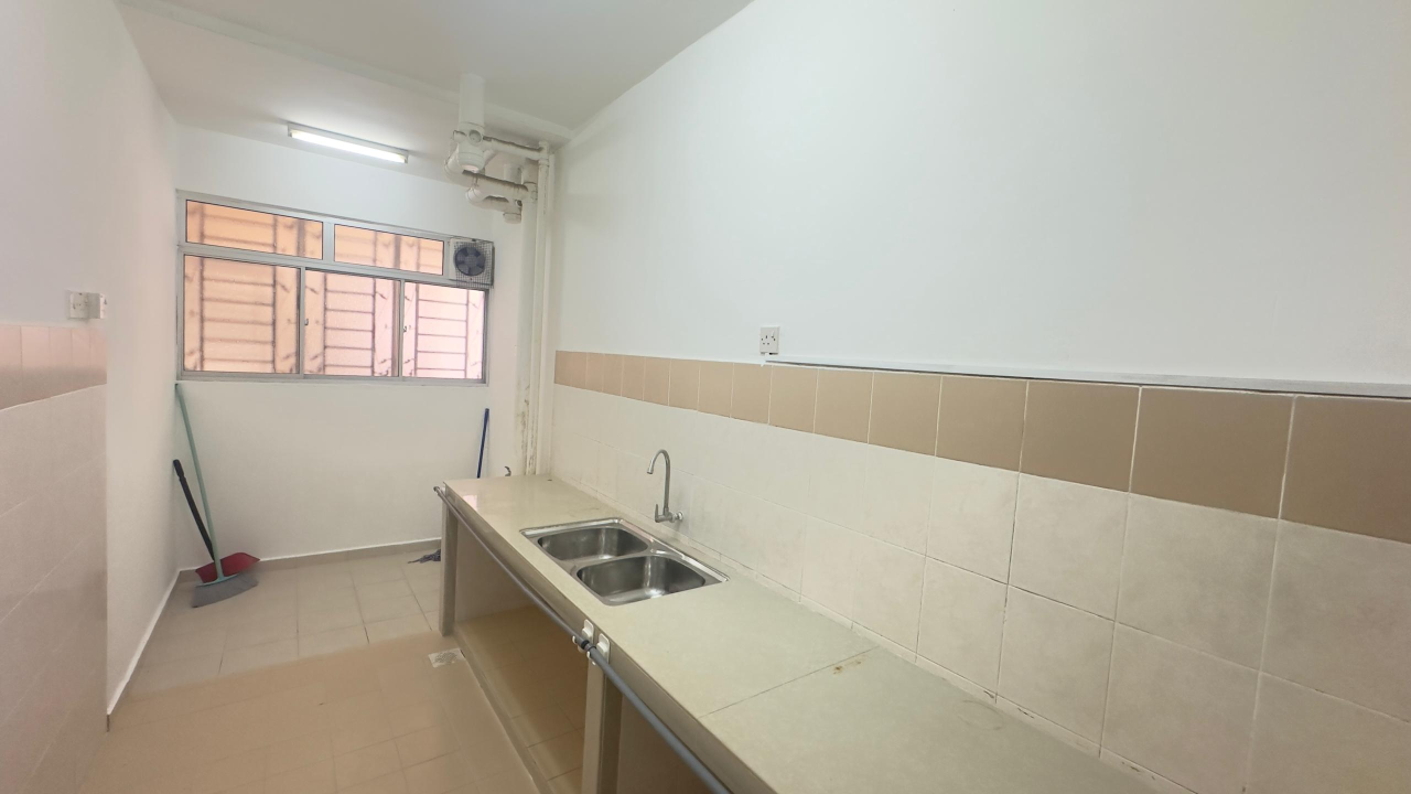 Corner Unit Residensi Bistaria, Ukay Perdana - photo 8