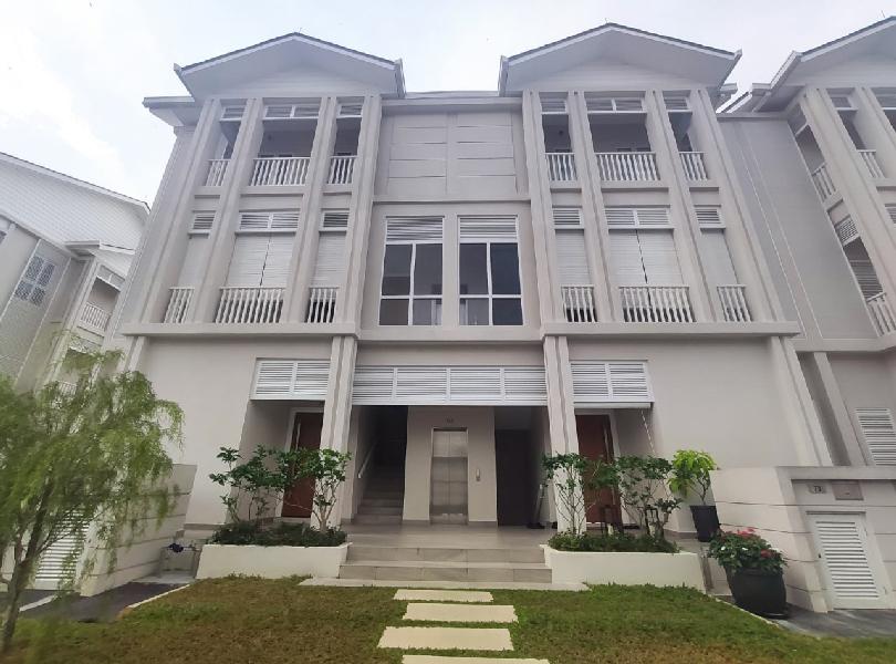 Duplex Home Exclusive Townvillas at Serene Mont Kiara - photo 9