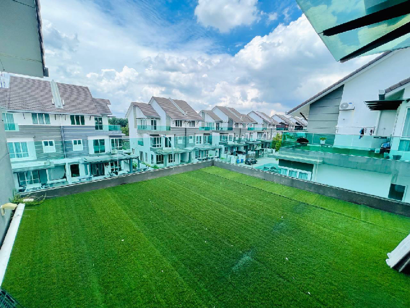 Renovated 3Storey Semi D Impian Tropika Residences, Alam Impian, Shah Alam - photo 12