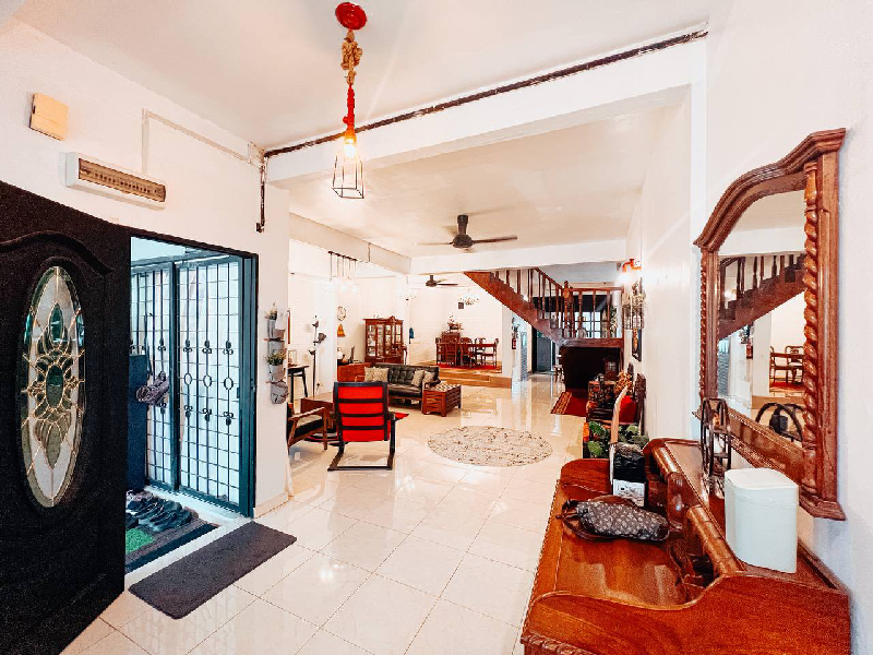 5rooms, Freehold, 2 Storey, Taman Dagang Jaya, Ampang - photo 3
