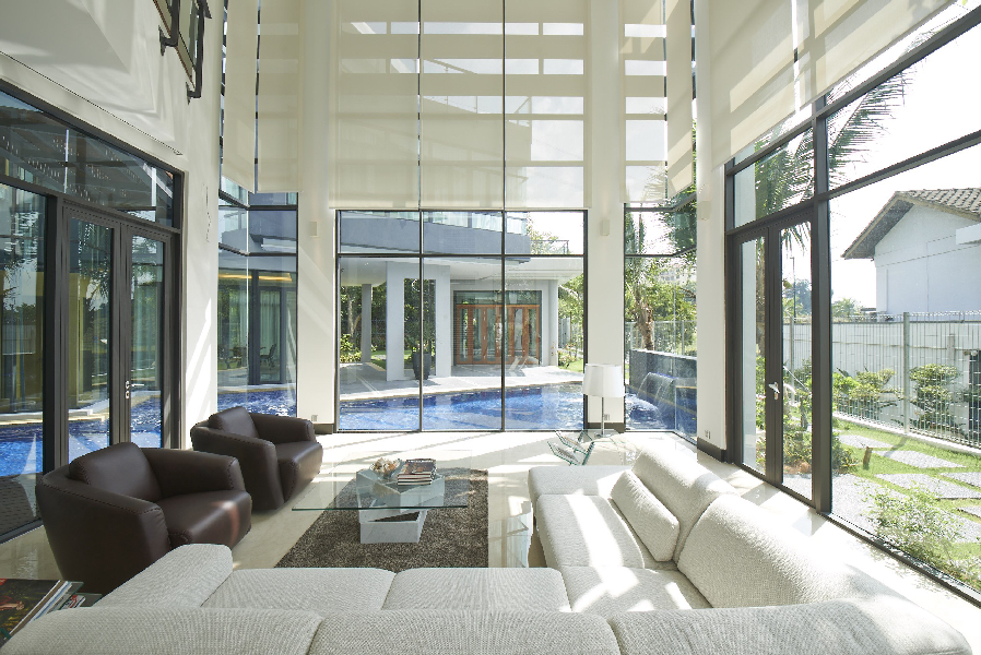 Three Storey Bungalo ...