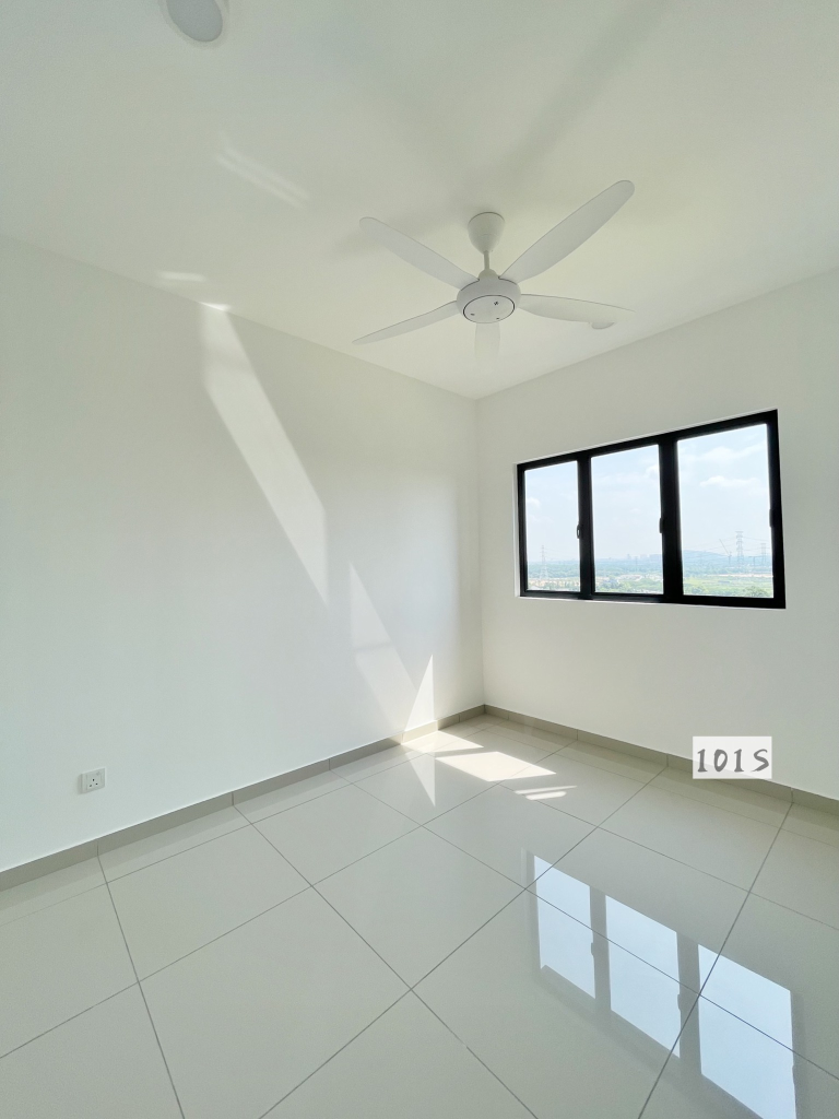 Duduk Seruang 1000sqft partially furnish - photo 7