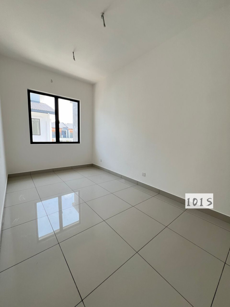 Brand new unit Robin residences bandar rimbayu - photo 3