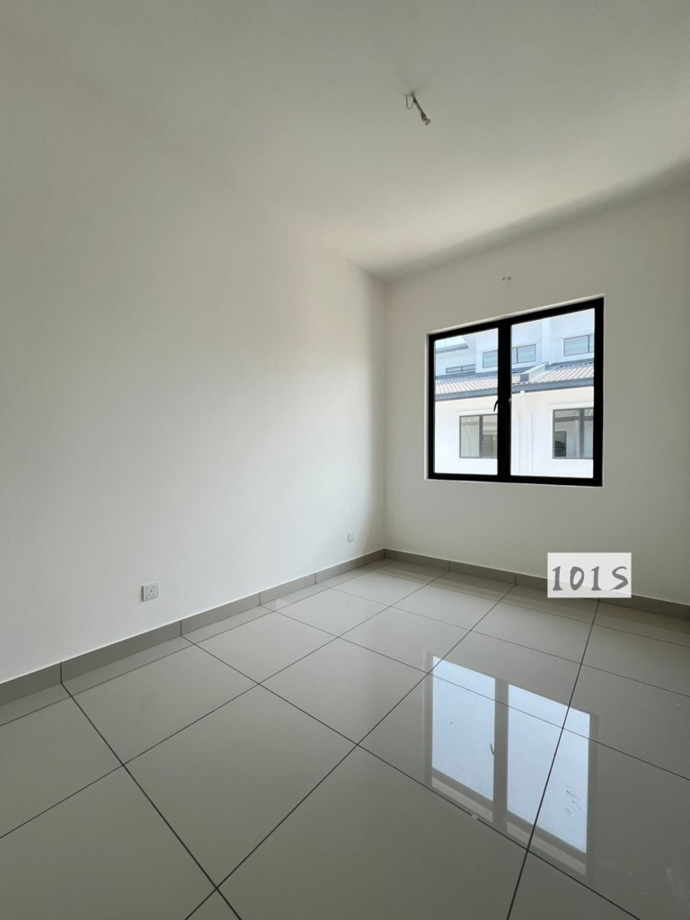 Brand new unit Robin residences bandar rimbayu - photo 8