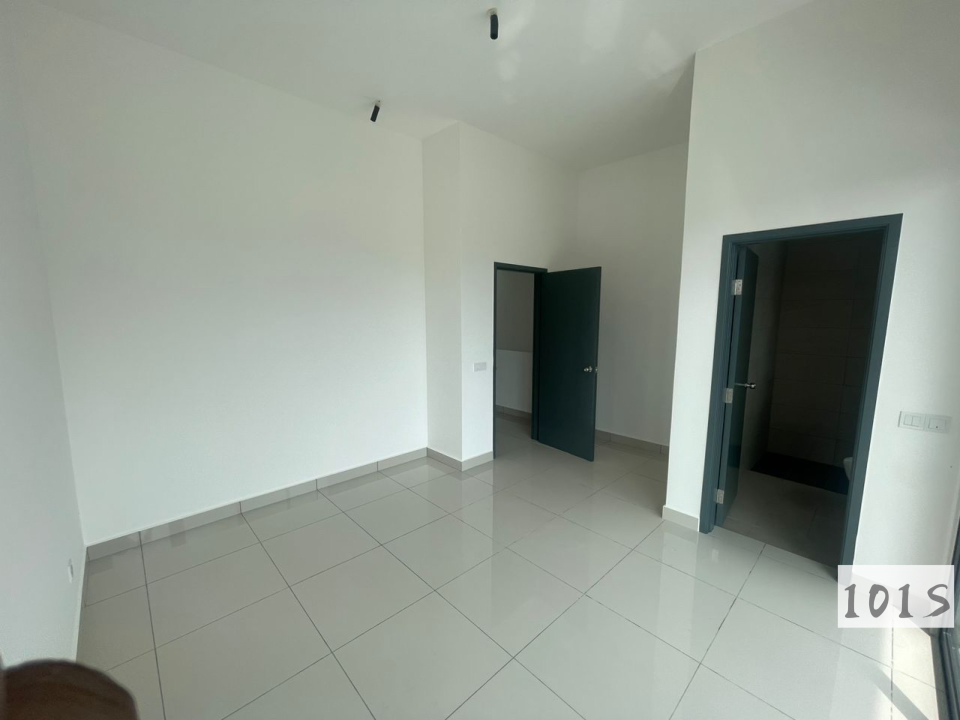 Corner unit Robin residences 2 sty 40x65 - photo 2