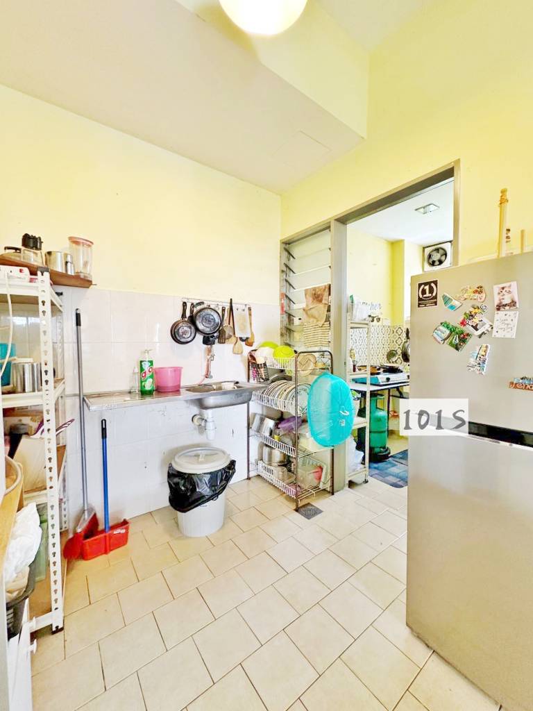 For sale Lagoon suite condo kota kemuning - photo 4