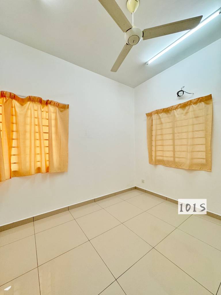 For rent lagoon suite condo kota kemuning - photo 3