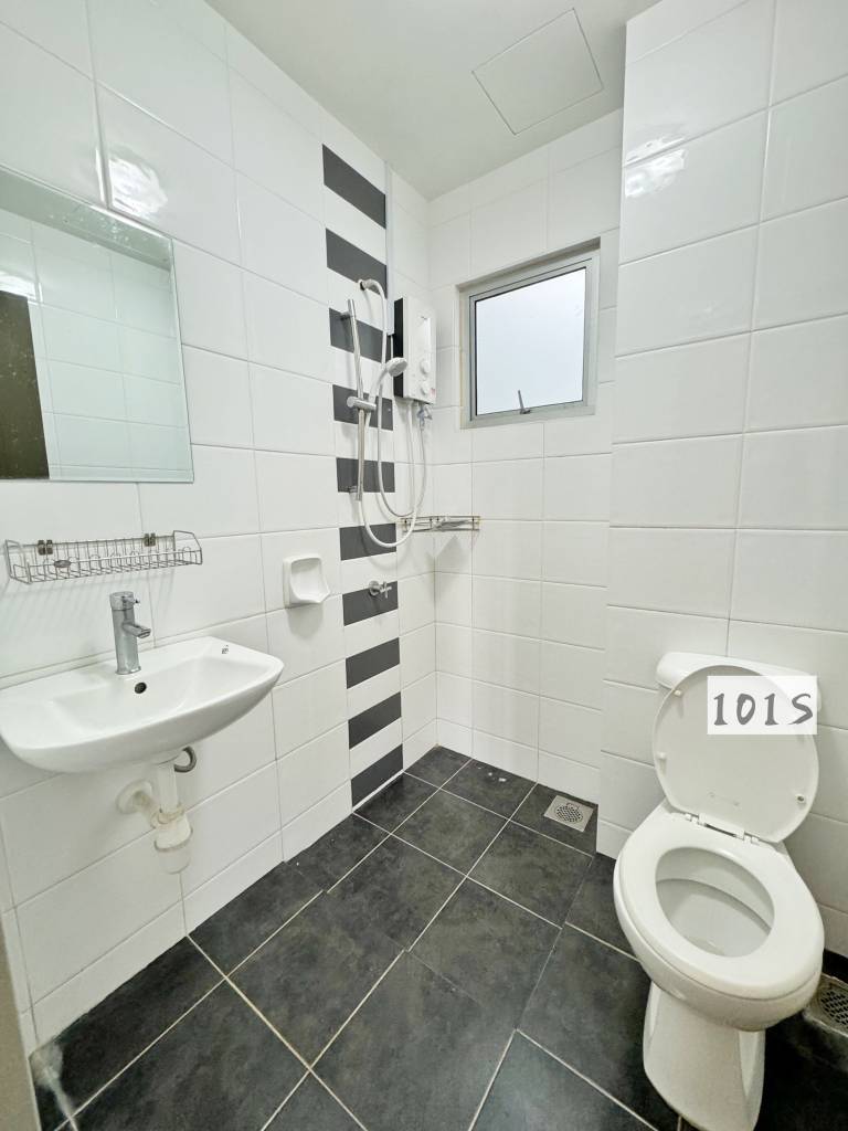 For rent lagoon suite condo kota kemuning - photo 9