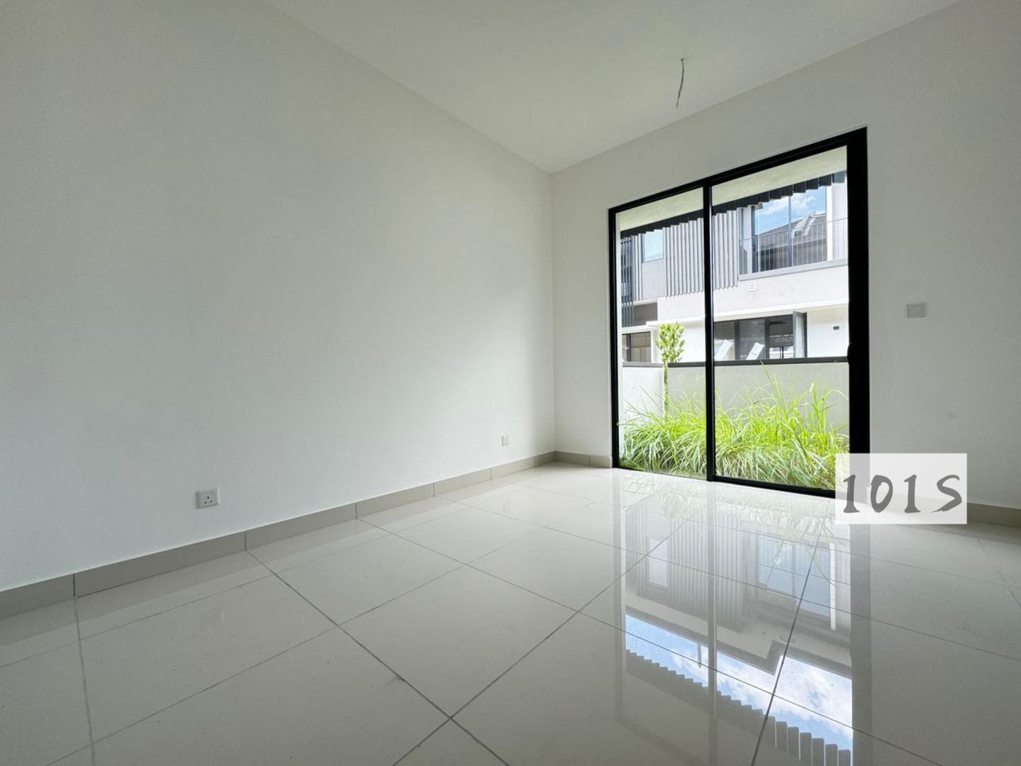 Below market elemen residences 2 sty semi d - photo 9