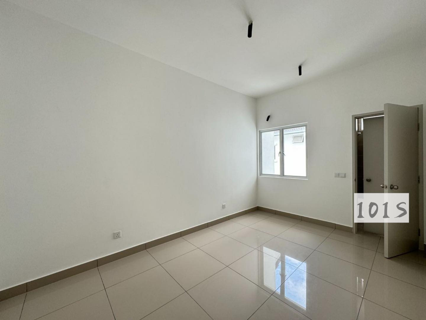 Limited unit endlot unit ijm starling - photo 3