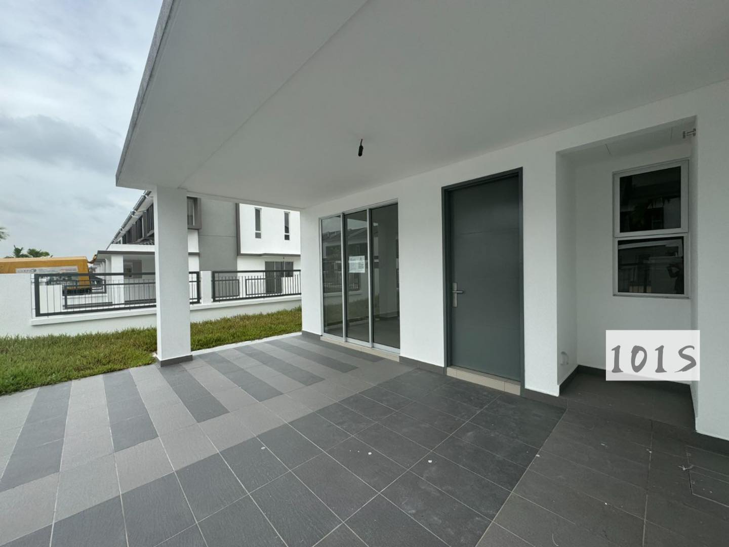 Limited unit endlot unit ijm starling - photo 9