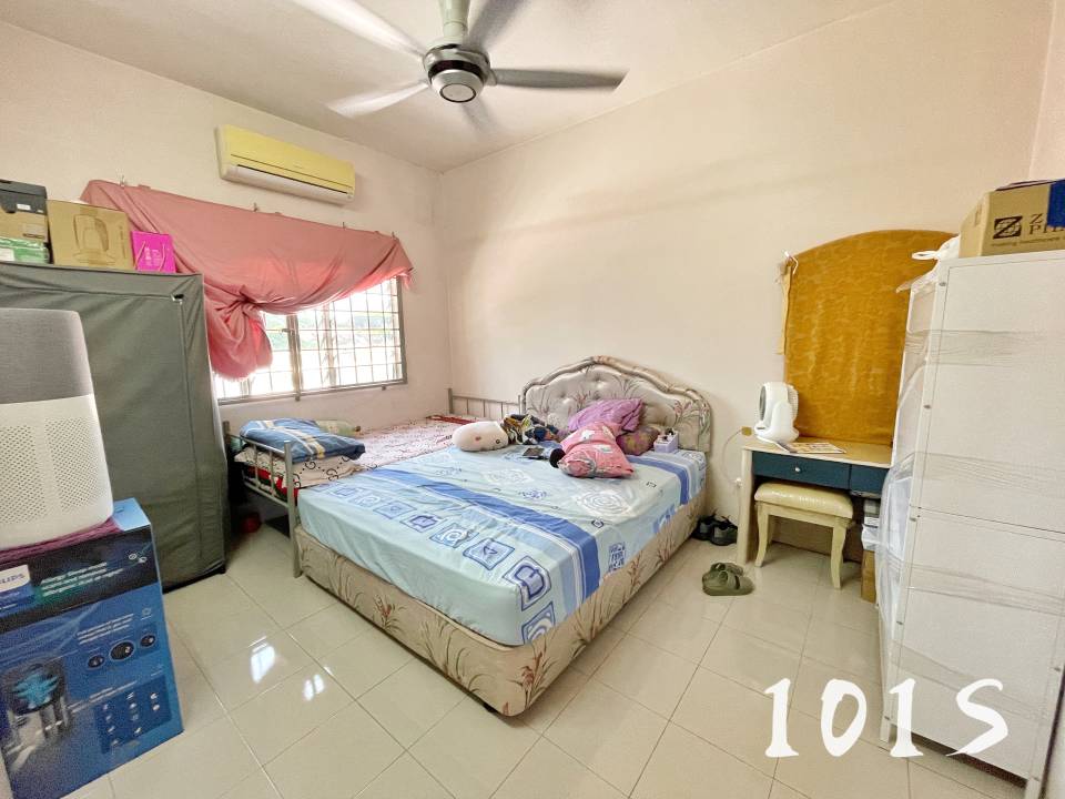 For sale Bandar bukit tinggi 2 flat - photo 3