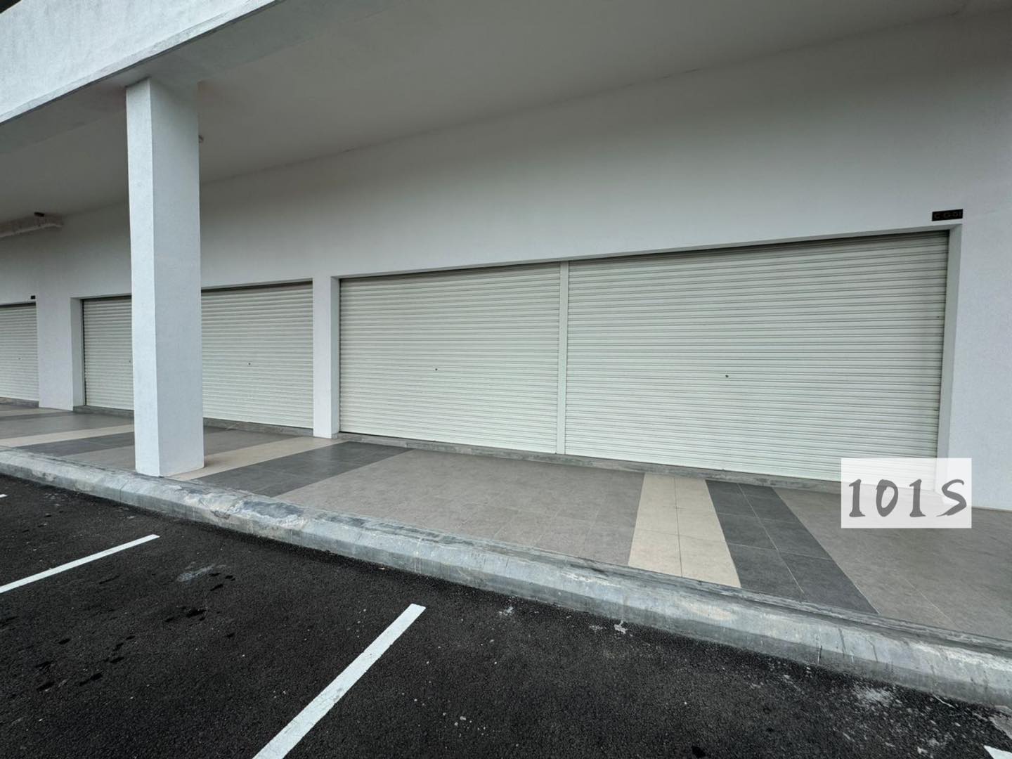 Corner Seruang square bandar rimbayu - photo 2