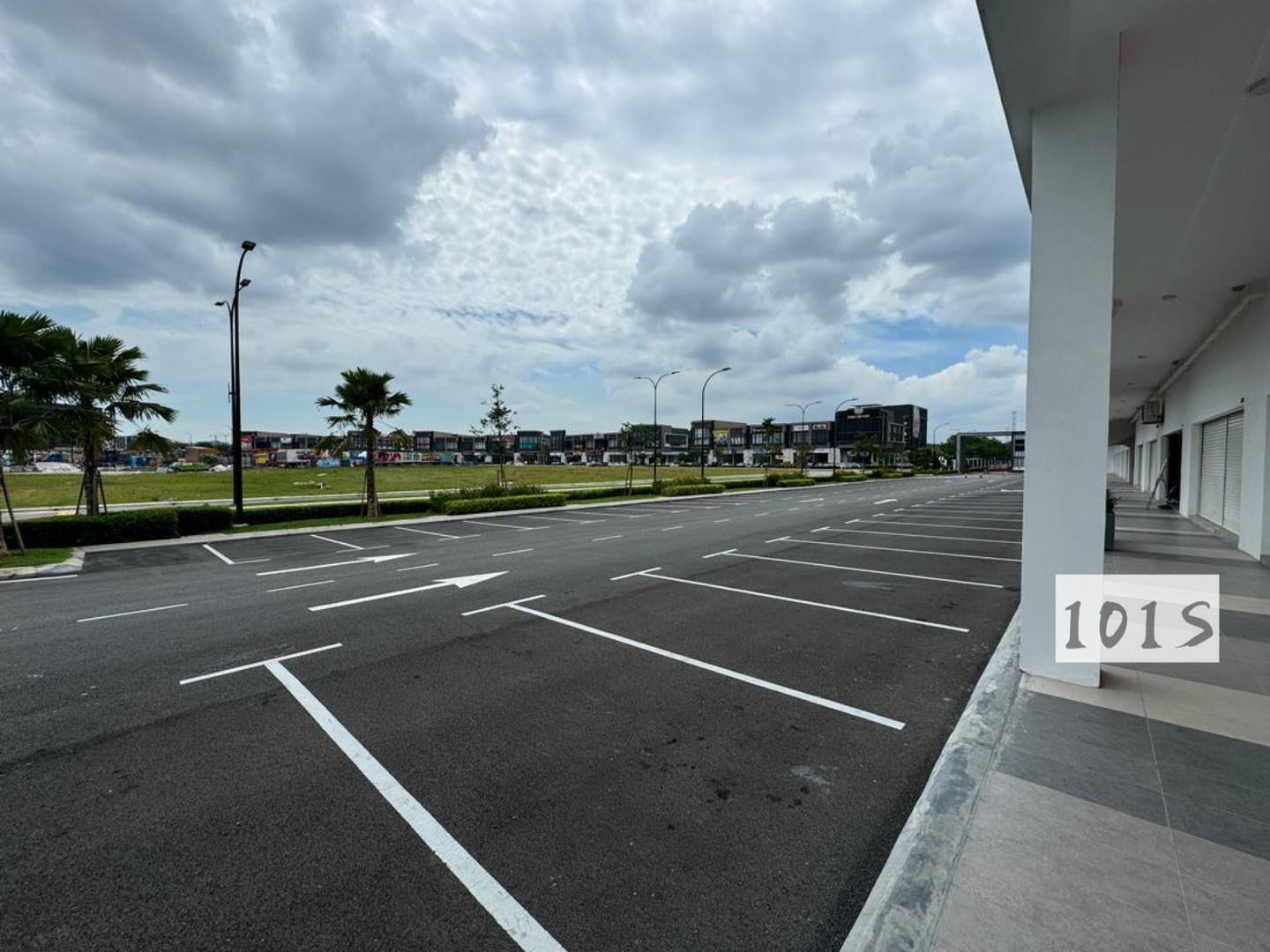 Corner Seruang square bandar rimbayu - photo 4